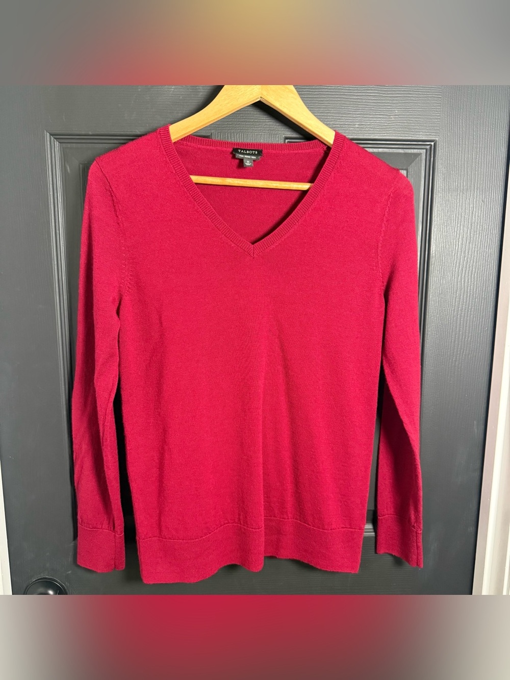 Talbots Raspberry V-Neck Sweater in Red 100% Merino Wool